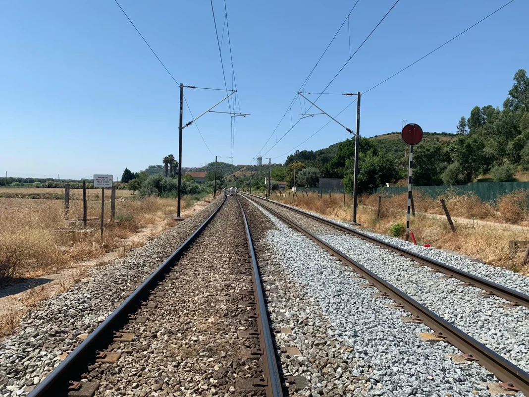 Ferrovia: Obras no troço Santarém-Entroncamento já começaram e vão custar 20 ME