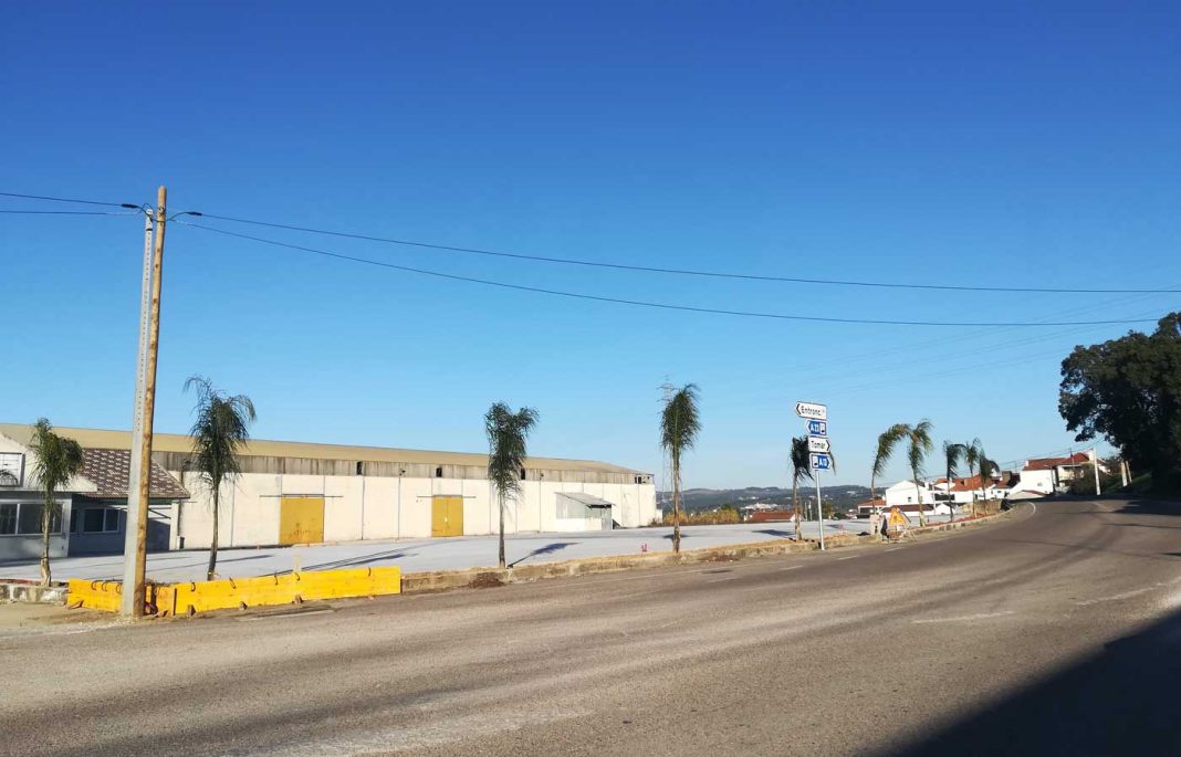 As instalações da antiga empresa João Salvador na Guerreira vão dar lugar a stand de automóveis