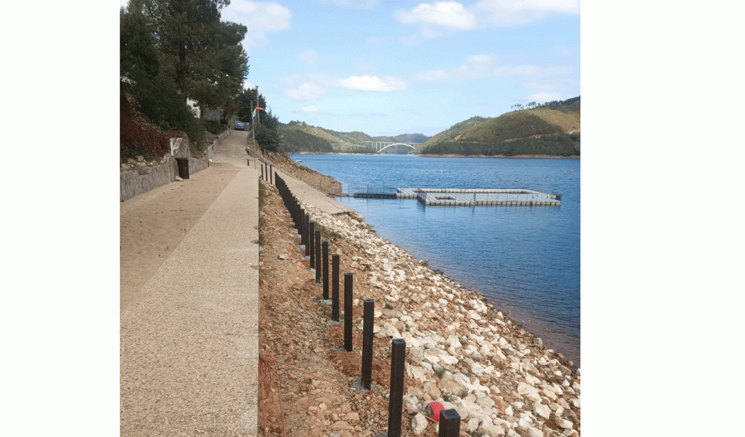 Obras na praia fluvial do Lago Azul