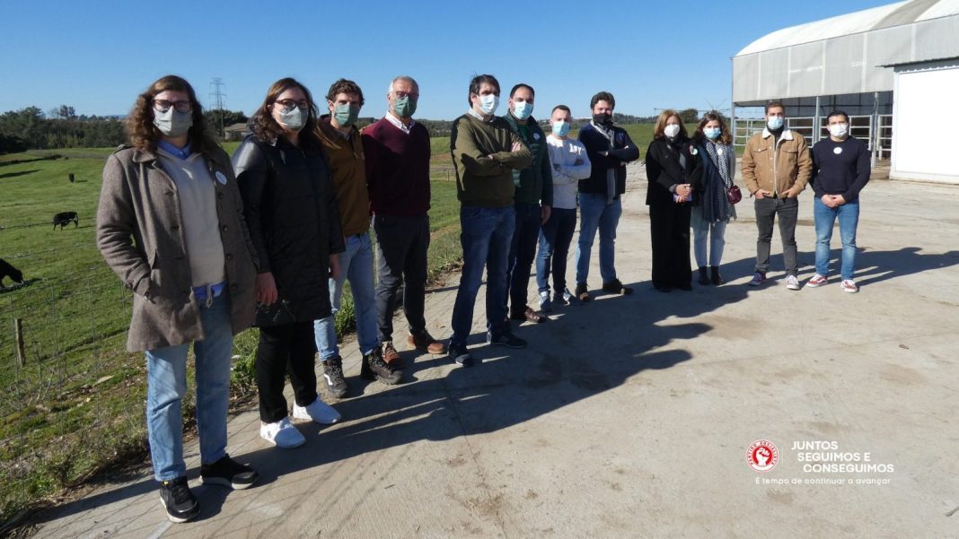 Candidatos a deputados do PS pelo círculo eleitoral de Santarém visitaram Agriangus