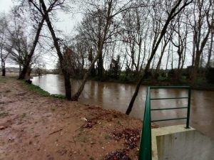 Rio Nabão em dia de chuva