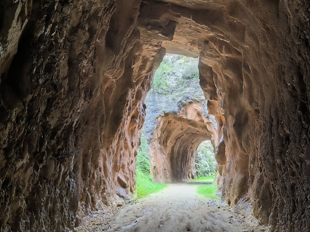 Quer conhecer a Serra de Aire e Candeeiros?