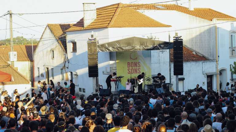 Primeiros nomes do Bons Sons 2026 já são conhecidos