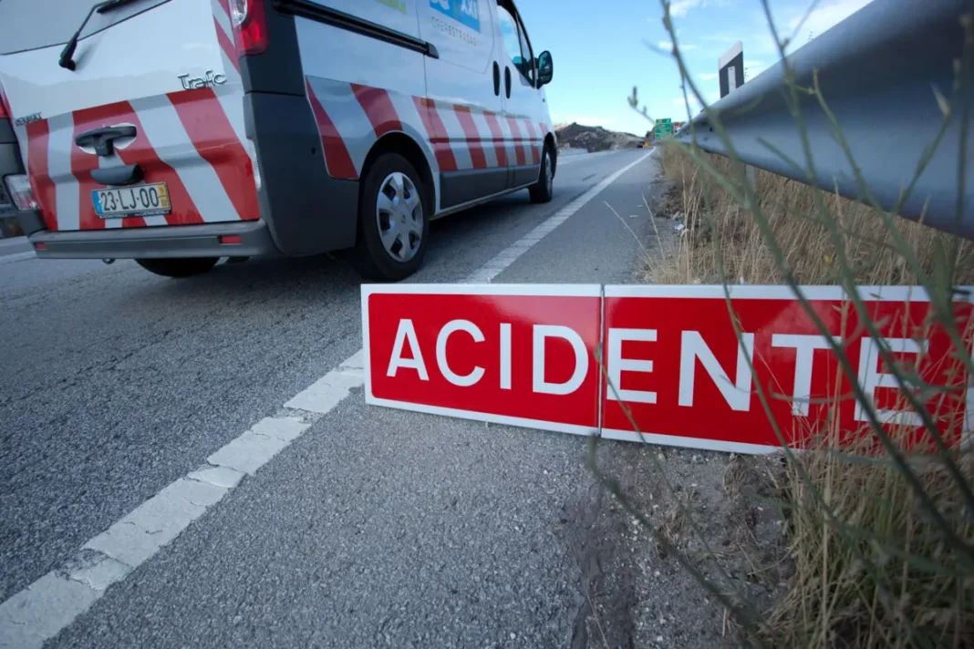 Domingo trágico nas estradas do distrito de Santarém. Colisão de duas motas provoca duas vítimas mortais