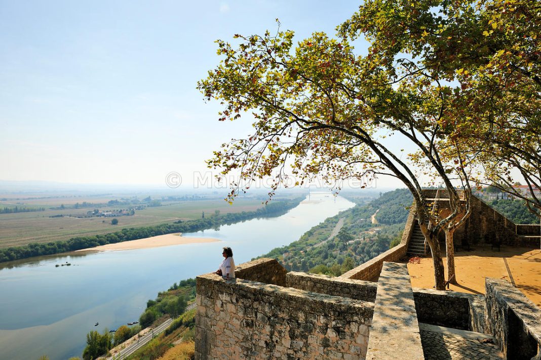 Santarém vai receber mais de 1,6 milhões de euros do Fundo Ambiental para mitigar riscos da tempestade Kristin Santarém vai receber mais de 1,6 milhões de euros do Fundo Ambiental para mitigar riscos da tempestade Kristin
