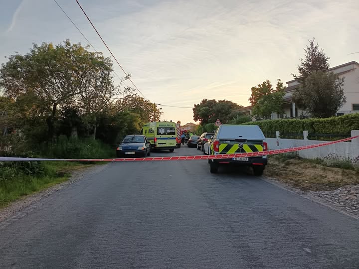 Colisão entre veículo e bicicleta, nas Curvaceiras, provoca um ferido grave Colisão entre veículo e bicicleta, nas Curvaceiras, provoca um ferido grave