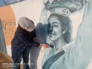 Pintura mural na rotunda das Calçadas foi restaurada, pela sua autora Silvia Marieta, após ter sido vandalizada 