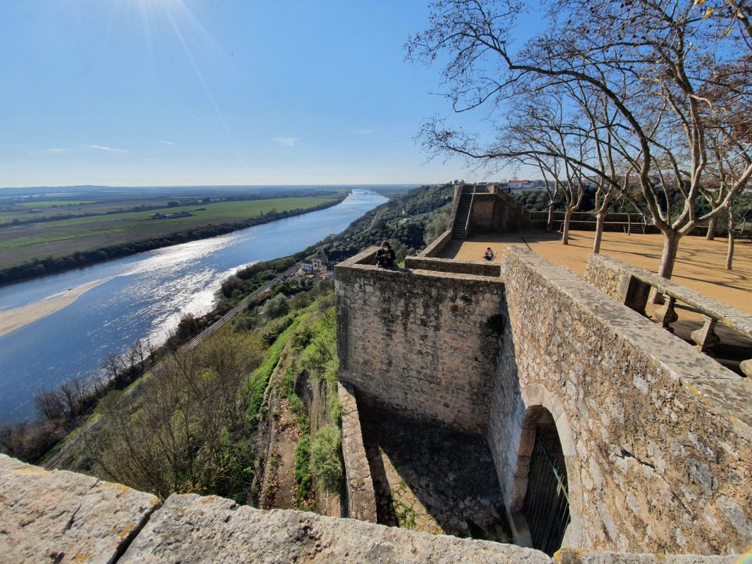 Município de Santarém candidata Jardim das Portas do Sol, e as suas muralhas, às Novas 7 Maravilhas de Portugal 2026