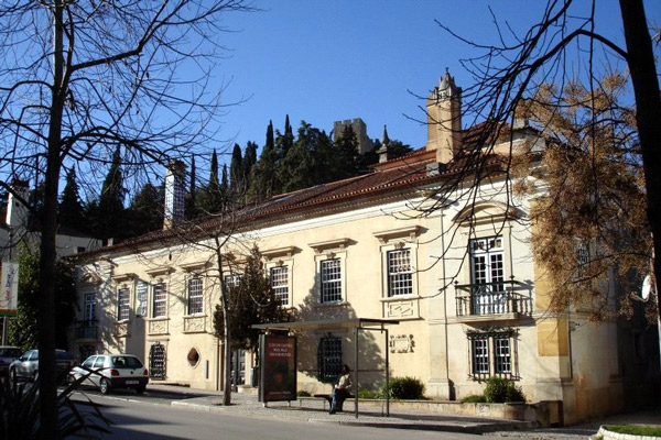 Tomar é a partir de hoje, e por uma semana, a «capital» da Presidência da República Tomar é a partir de hoje, e por uma semana, a «capital» da Presidência da República