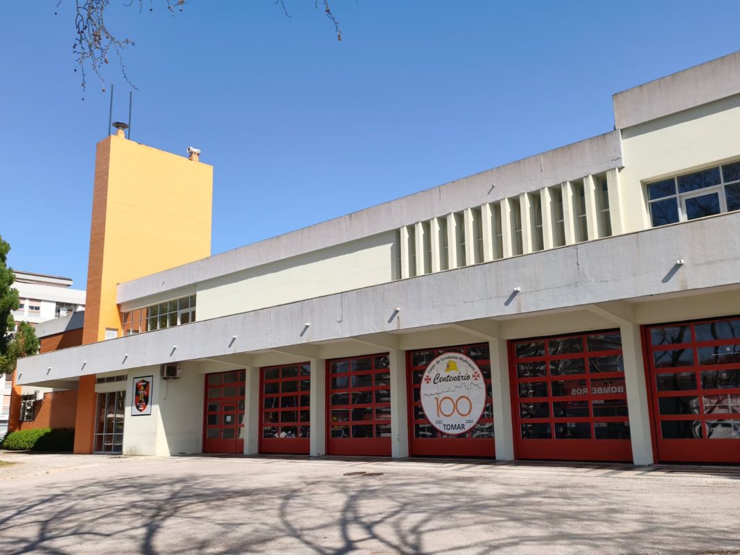 Câmara de Tomar vai abrir concurso para 4 assistentes técnicos de telecomunicações para os Bombeiros Câmara de Tomar vai abrir concurso para 4 assistentes técnicos de telecomunicações para os Bombeiros
