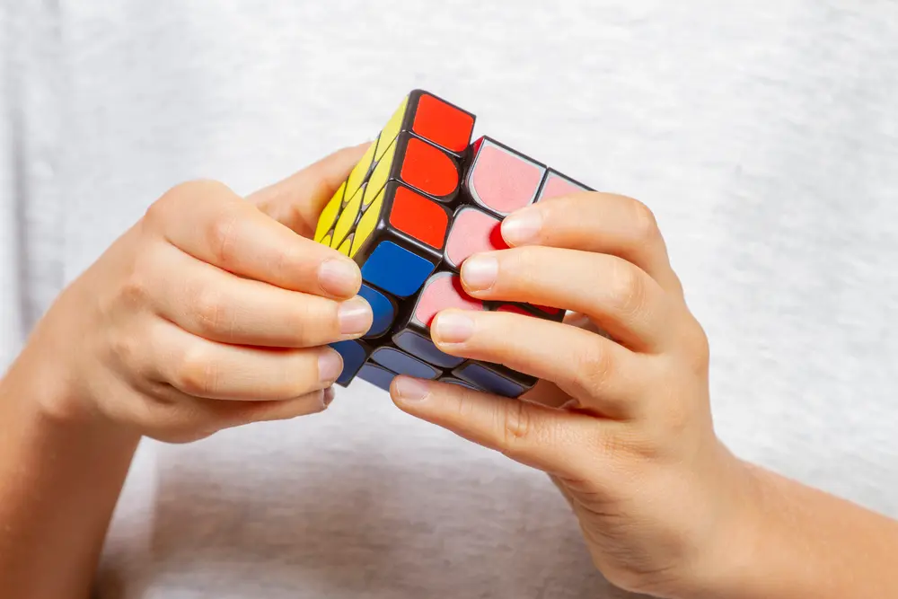Vila Nova da Barquinha recebe competição mundial de speedcubing