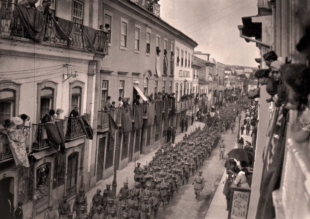 Tomar revisita 220 anos de história militar em exposição inédita do Regimento de Infantaria n.º 15