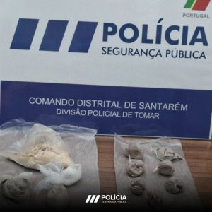 https://otemplario.pt/psp-apreendeu-672-doses-de-heroina-e-395-doses-de-cocaina-em-tomar/