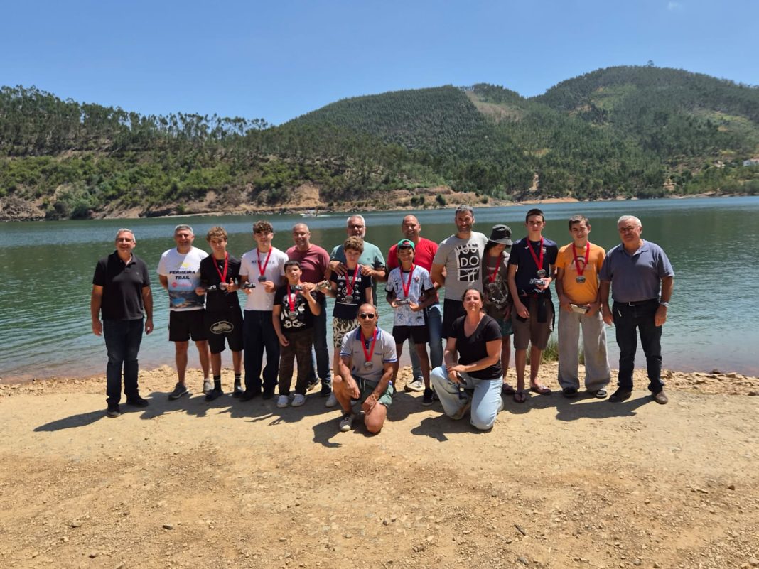 “Pesca para Pais e Filhos” repete sucesso em Ferreira do Zêzere "Pesca para Pais e Filhos" repete sucesso em Ferreira do Zêzere