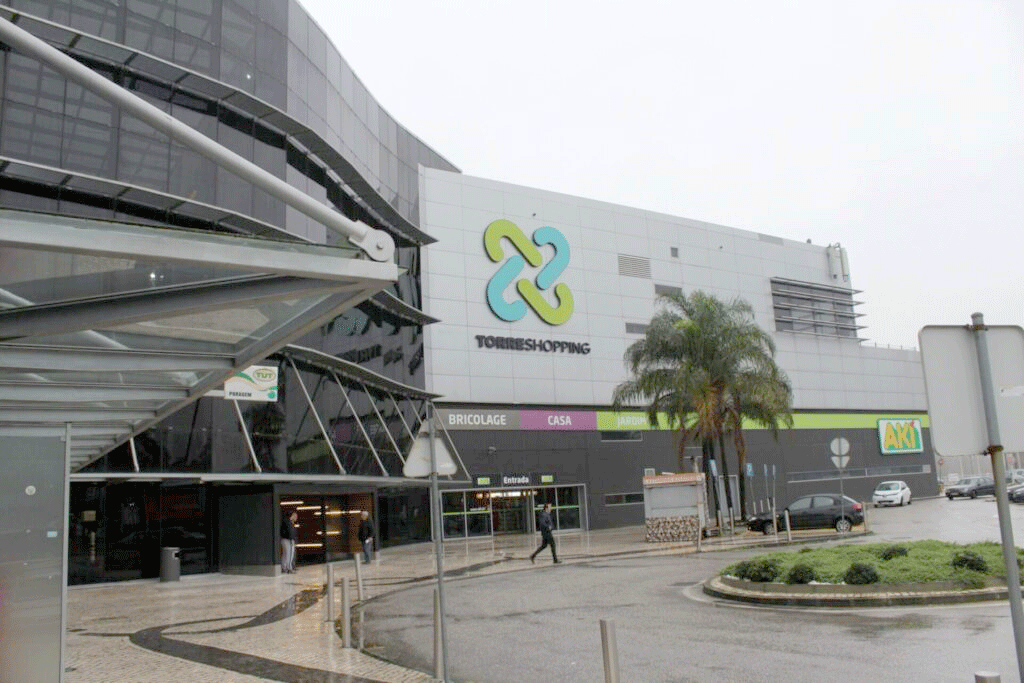 Torreshopping passa a ser refúgio para a população durante períodos de calor extremo Torreshopping passa a ser refúgio para a população durante períodos de calor extremo