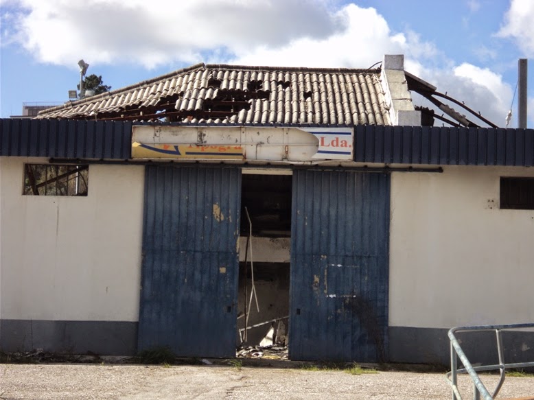 Câmara de Tomar vai avançar com demolição das antigas instalações da Tipografia Nabão Câmara de Tomar vai avançar com demolição das antigas instalações da Tipografia Nabão