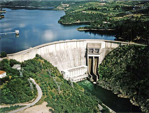 Barragem de Castelo do Bode poderá abastecer a Margem Sul