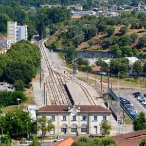 Ramal de Tomar assinala hoje 50 anos da eletrificação que permitiu comboios diretos para Lisboa