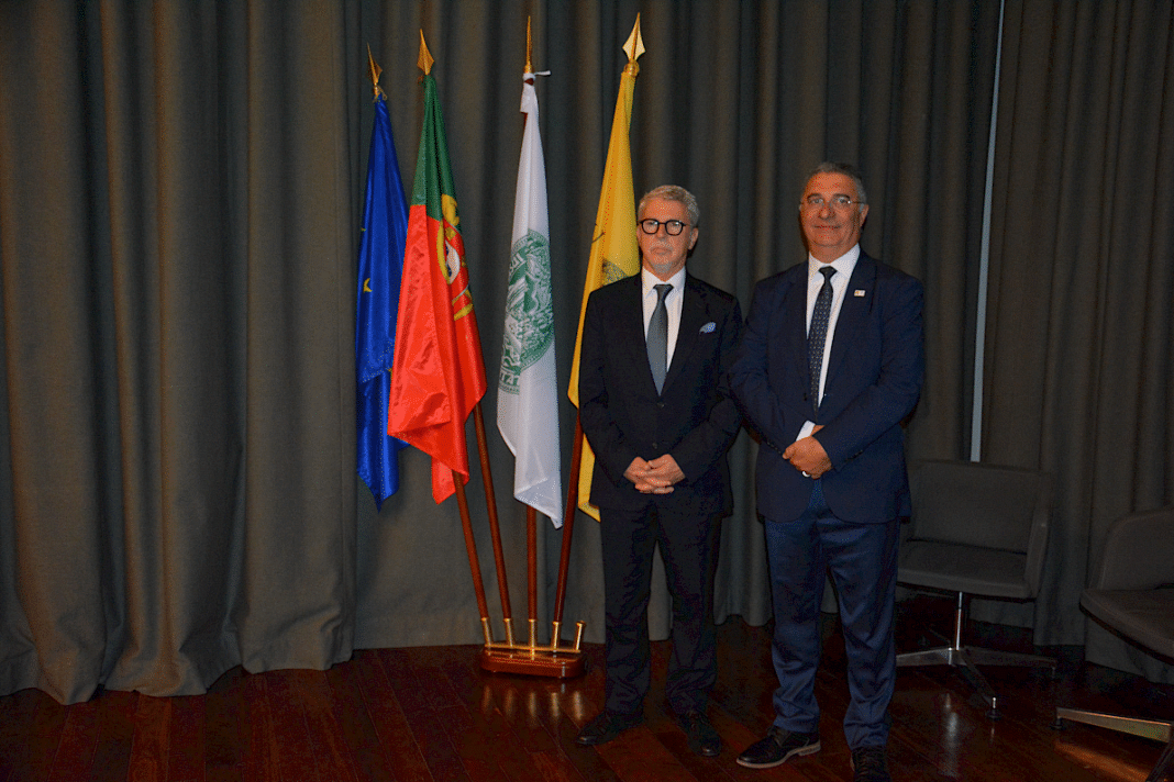 ULS Médio Tejo reforça ligação à Faculdade de Medicina de Coimbra para formar e atrair médicos à região ULS Médio Tejo reforça ligação à Faculdade de Medicina de Coimbra para formar e atrair médicos à região