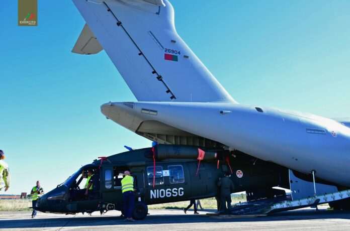 Primeiro helicóptero Black Hawk já chegou a Tancos Primeiro helicóptero Black Hawk já chegou a Tancos